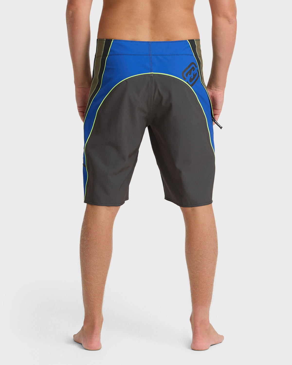 
Fluid 2K Pro Performance 21" Boardshorts - Raven