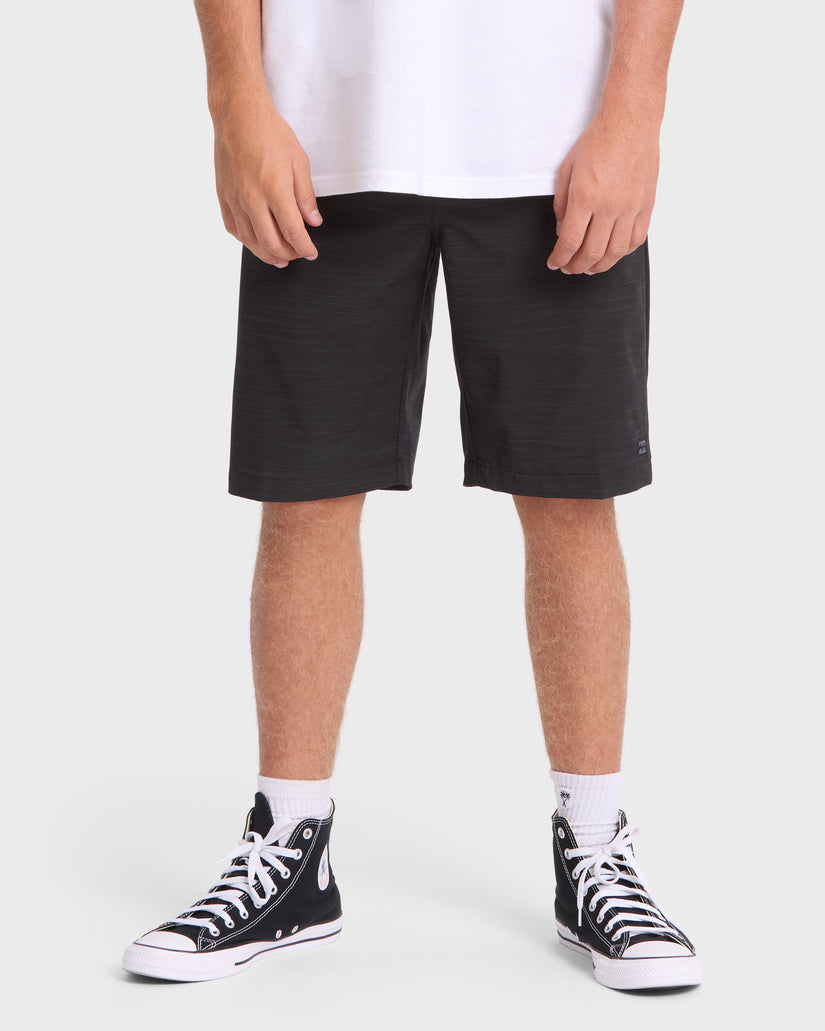 Crossfire-Submersible-21"-Hybrid-Shorts-Black-1