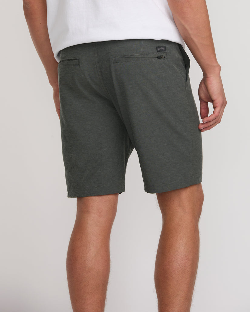 Crossfire-Submersible-19"-Hybrid-Shorts-Asphalt-6