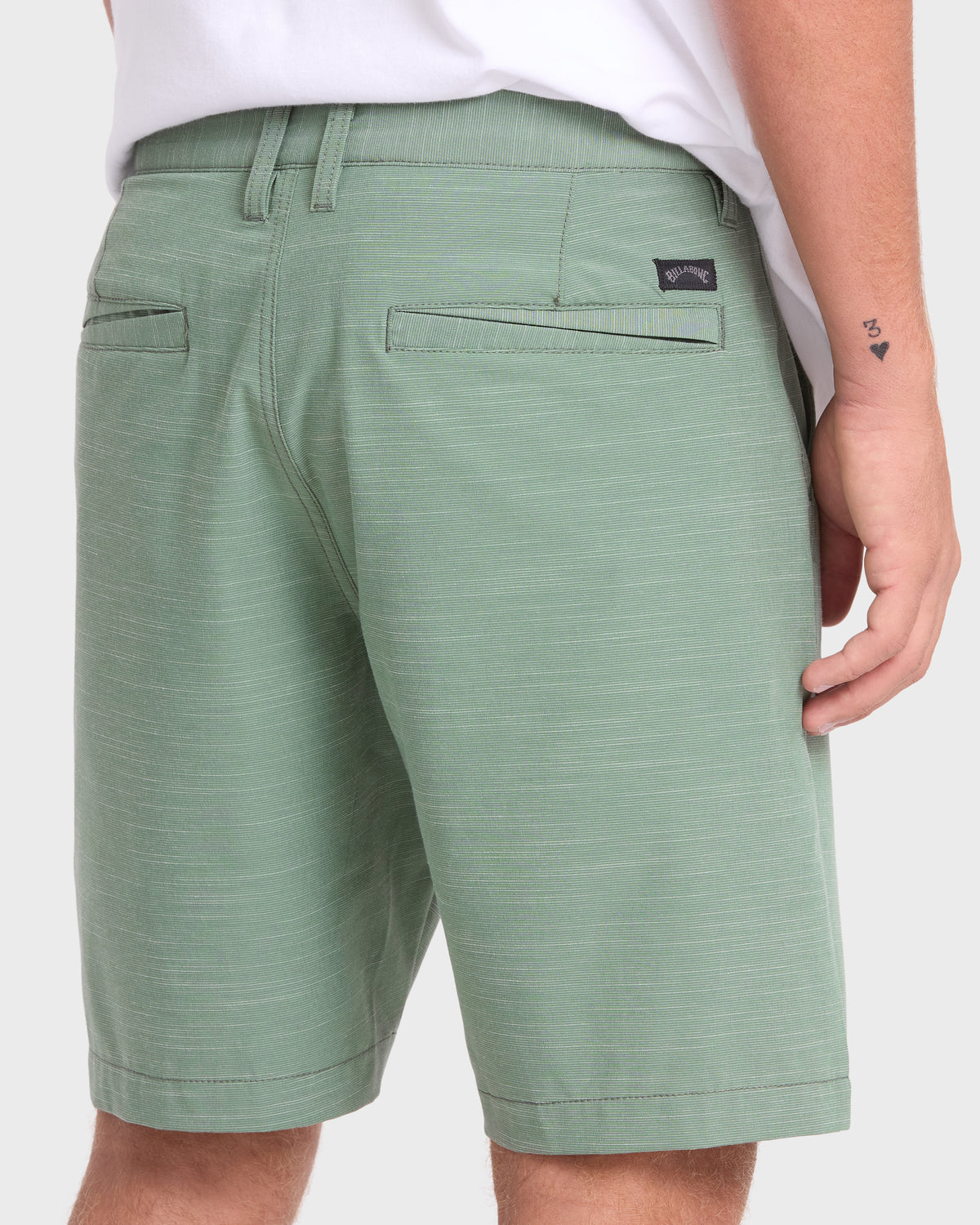 Crossfire-Submersible-19"-Hybrid-Shorts-Laurel-Wreath-5