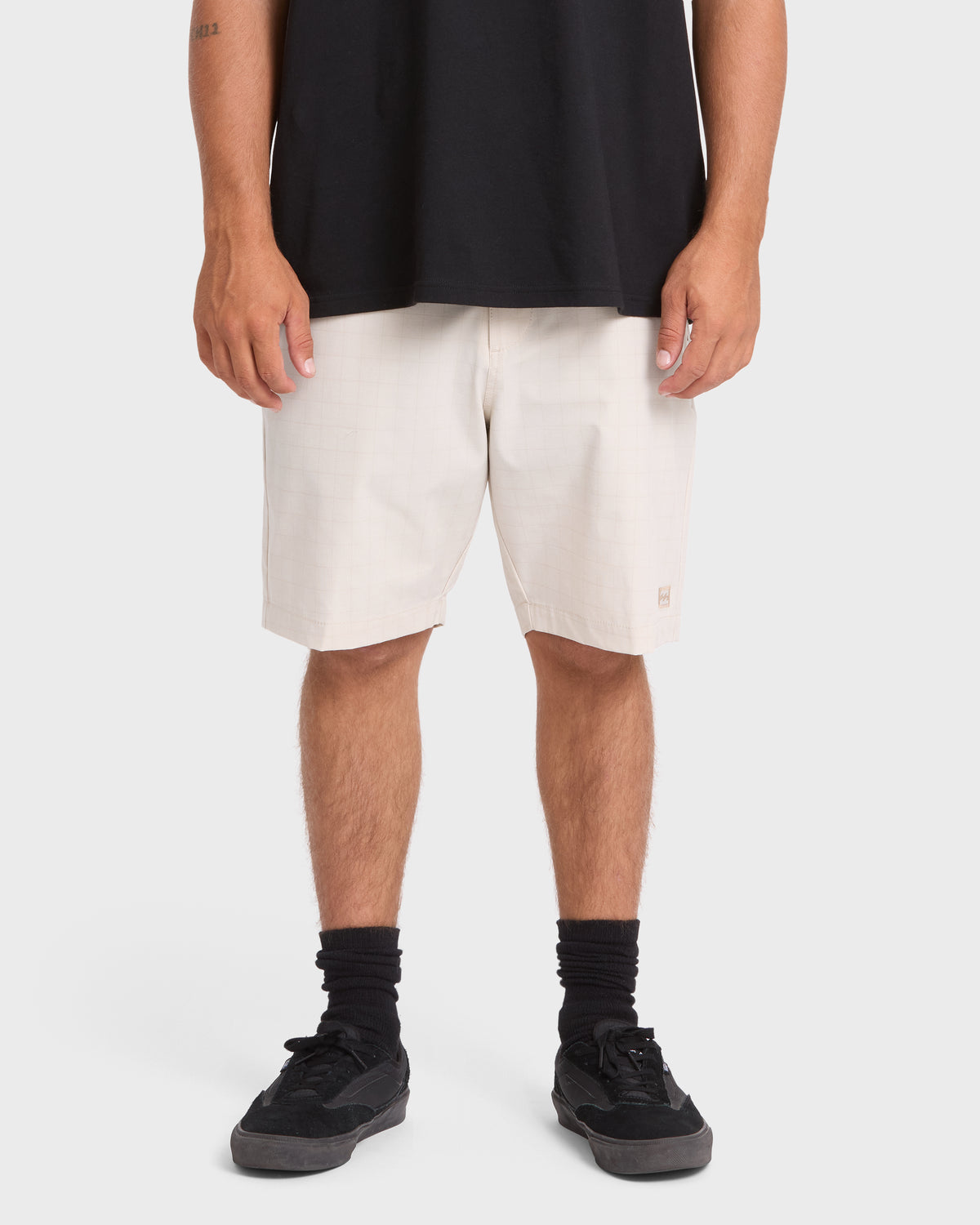 Crossfire-Submersible-19"-Hybrid-Shorts-Oatmeal-Heather-1