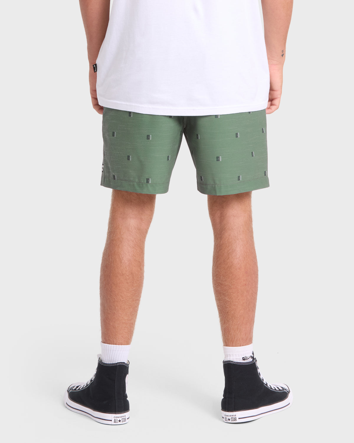 Crossfire-Submersible-17"-Hybrid-Shorts-Laurel-Wreath-2