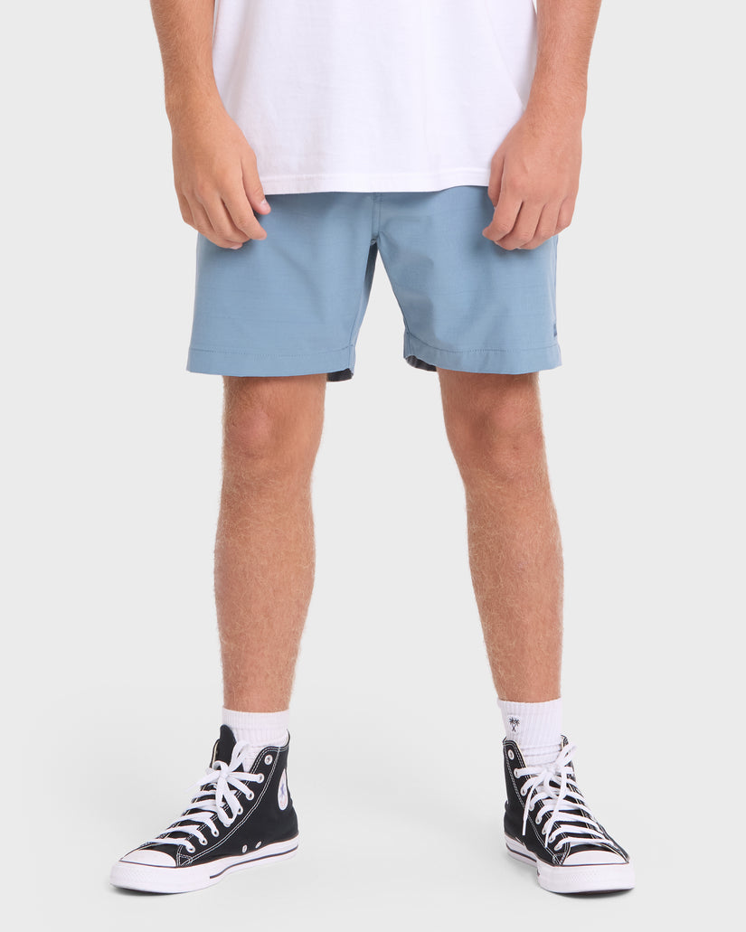 Crossfire-Submersible-17"-Hybrid-Shorts-Blue-Fog-1