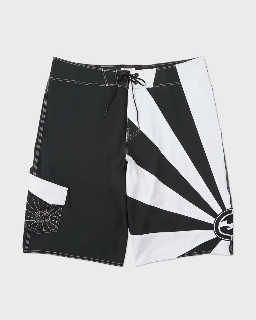A.I. Rising Sun Pro 22" Boardshorts - Black/White
