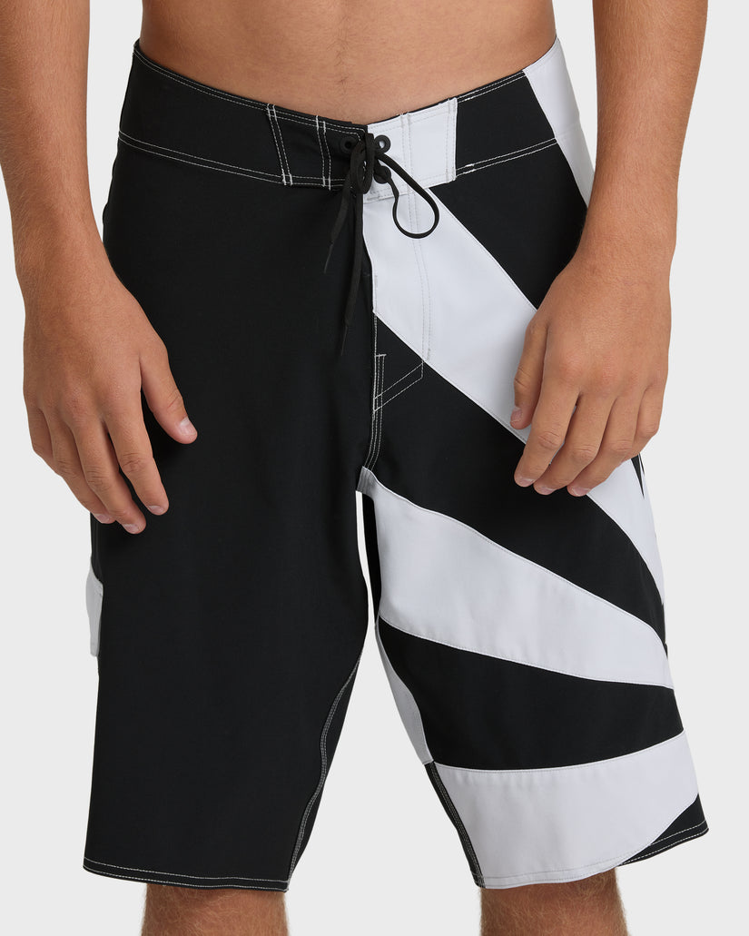 A.I.-Rising-Sun-Pro-22"-Boardshorts-Black/White-5