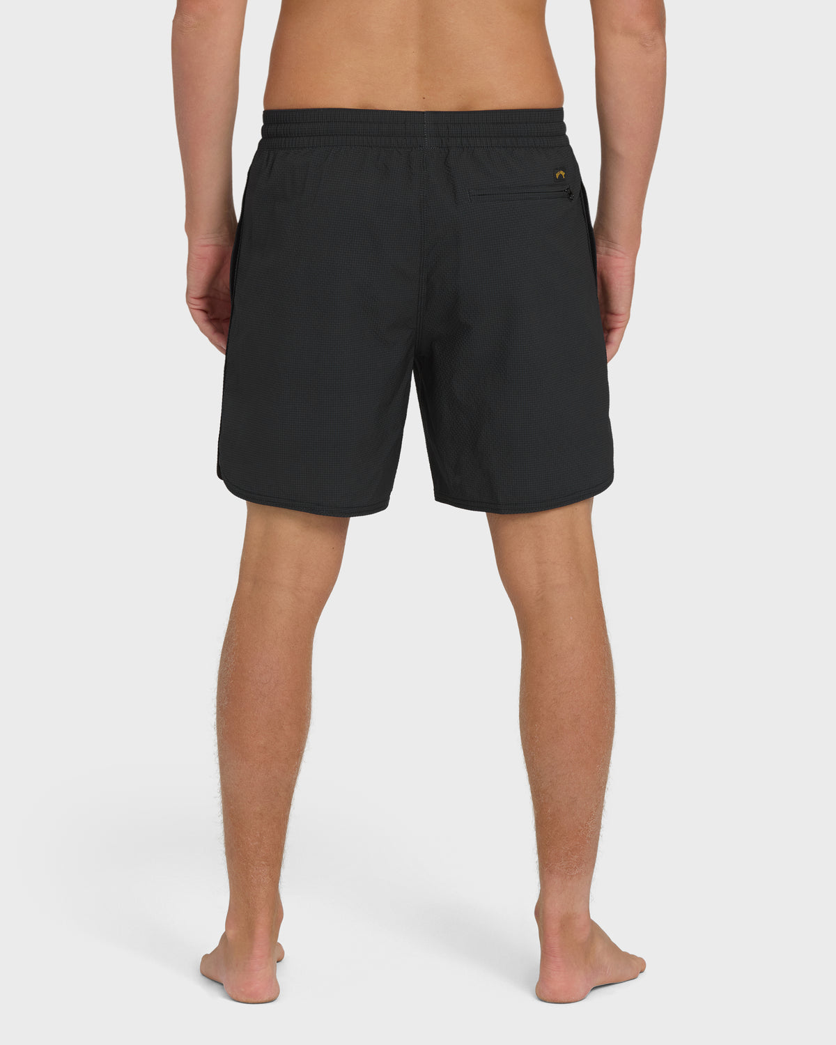 BL000565M_BLK_OM-B.jpg