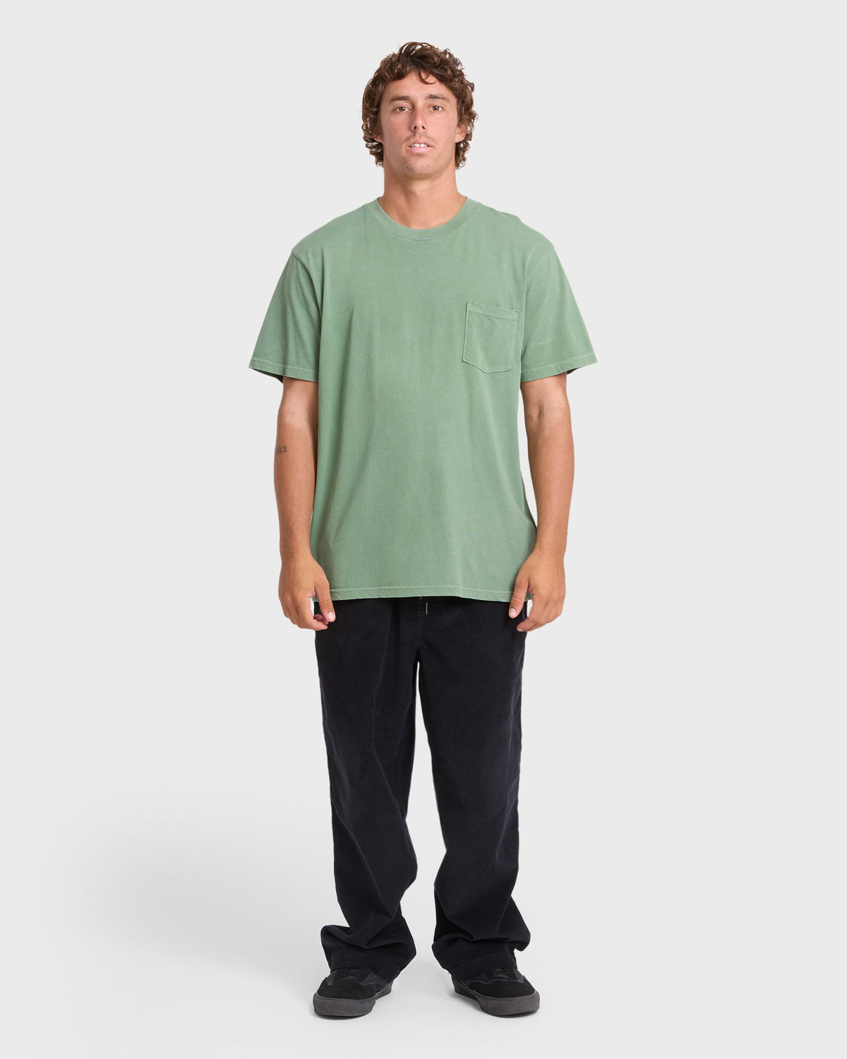 ESSENTIAL-POCKET-WW-PREMIUM-SS-HEDGE-GREEN-3