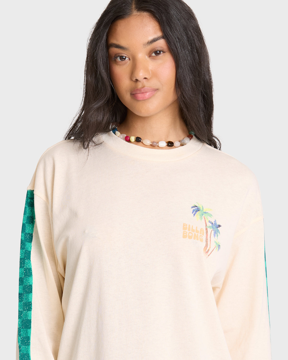 ON-VACAY-LS-TEE-WHITE-CAP-4