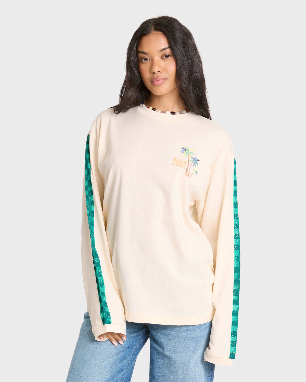 ON-VACAY-LS-TEE-WHITE-CAP-1