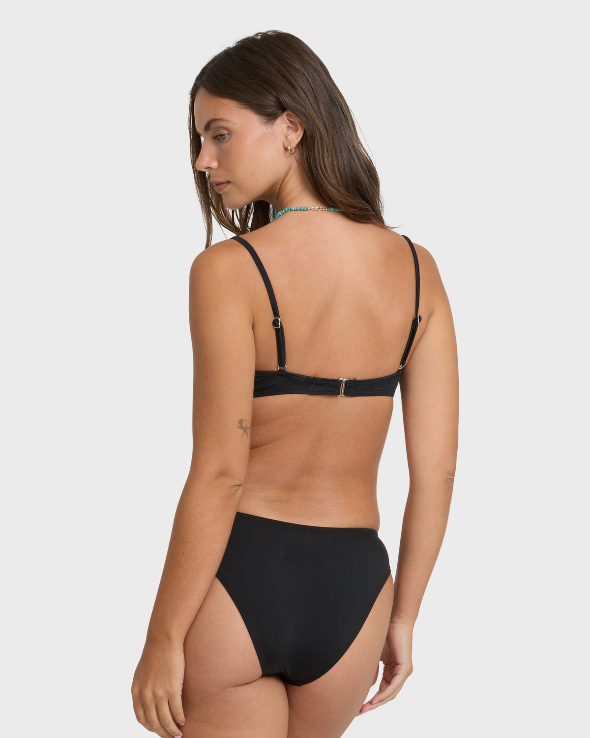 SOL-SEARCHER-V-BRALETTE-BLACK-PEBBLE-2