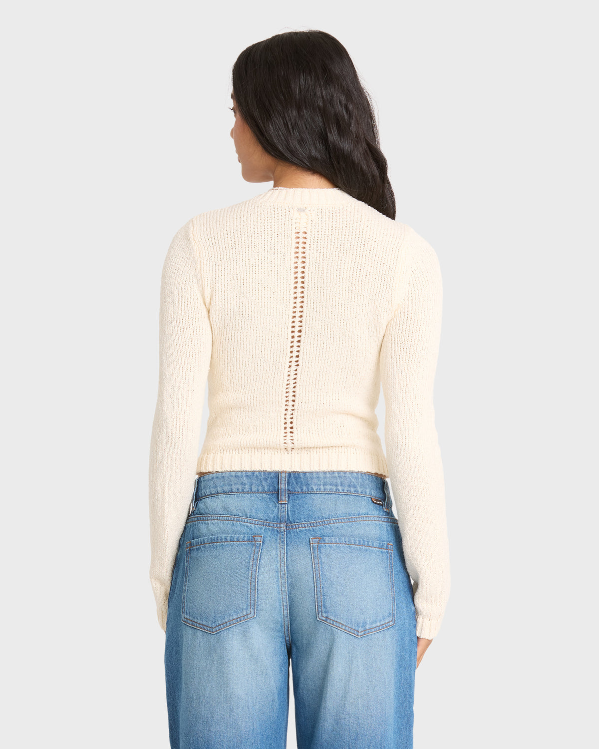 SWEET-CLARE-SWEATER-WHITE-CAP-2