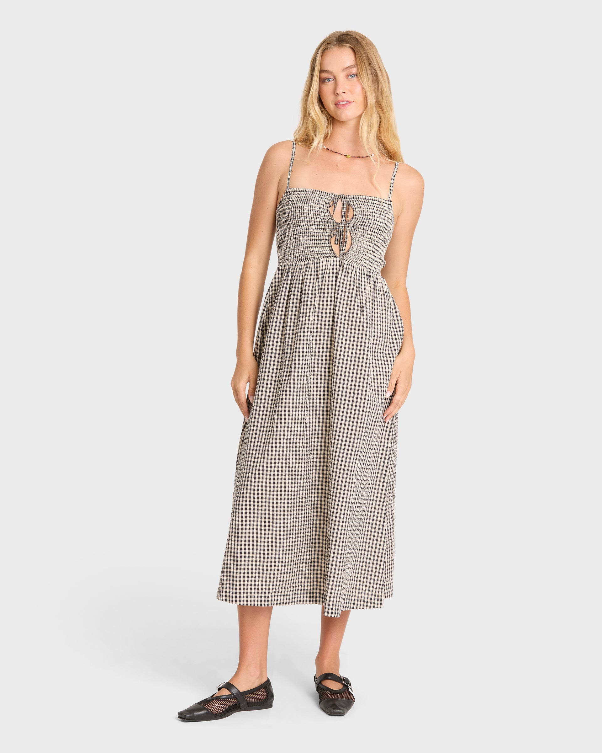 calvin klein blue satin dress Navy Sheath V-Neck And V Back Cocktail Size 4 Petite neckline with strap details Women's Travelers Chiffon Overlay SIZE:XS-M RP_Traction