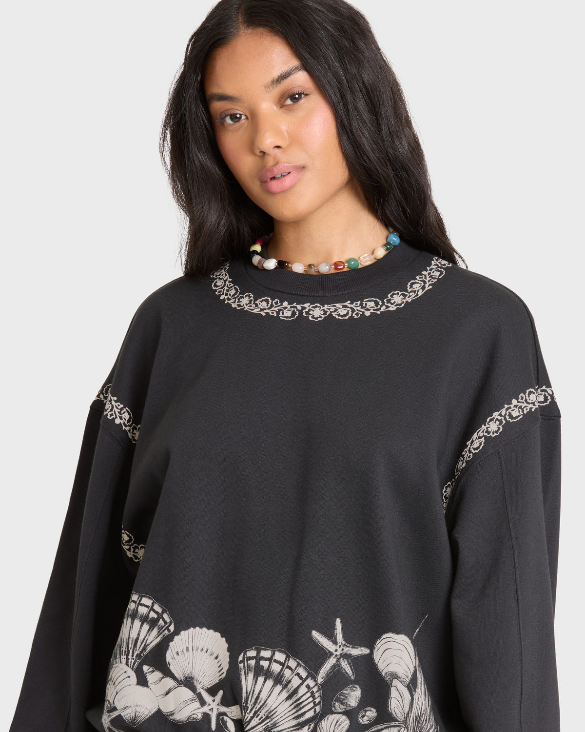 SEA-TREASURE-KENDAL-CREW-FLC-BLACK-SANDS-5