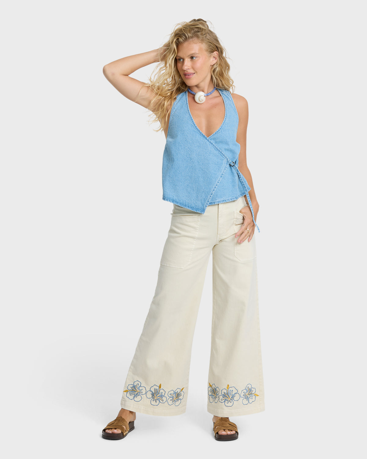 HIBISCUS-WAVE-PNT-WHITE-CAP-3