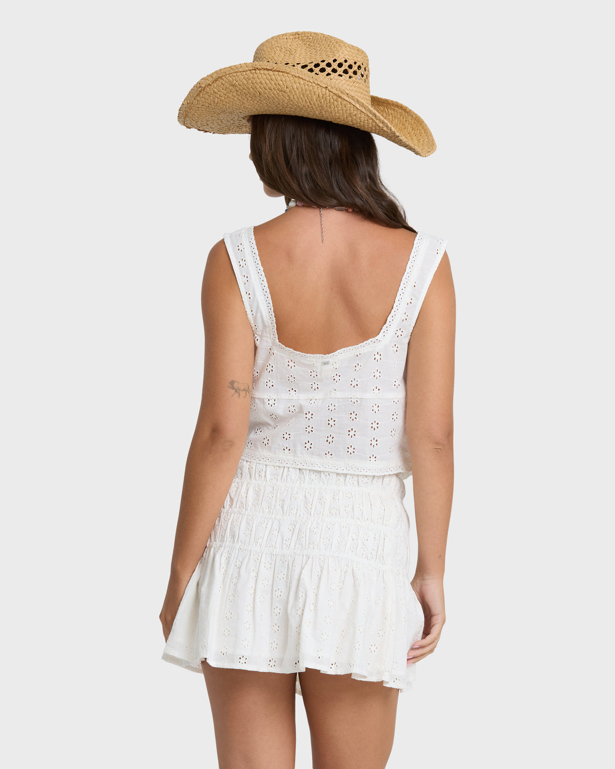 EYELET-FOREVER-MINI-SKIRT-SALT-CRYSTAL-2