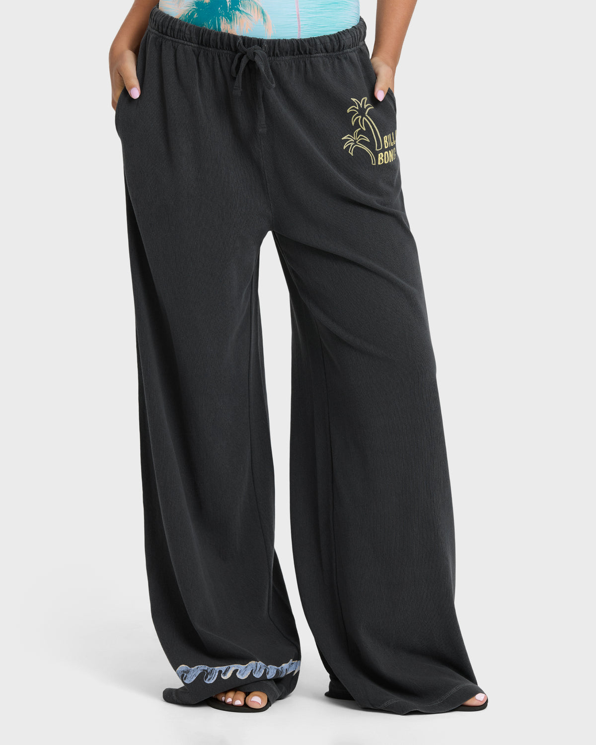 PARADISE-73-KNT-PNT-BLACK-SANDS-5