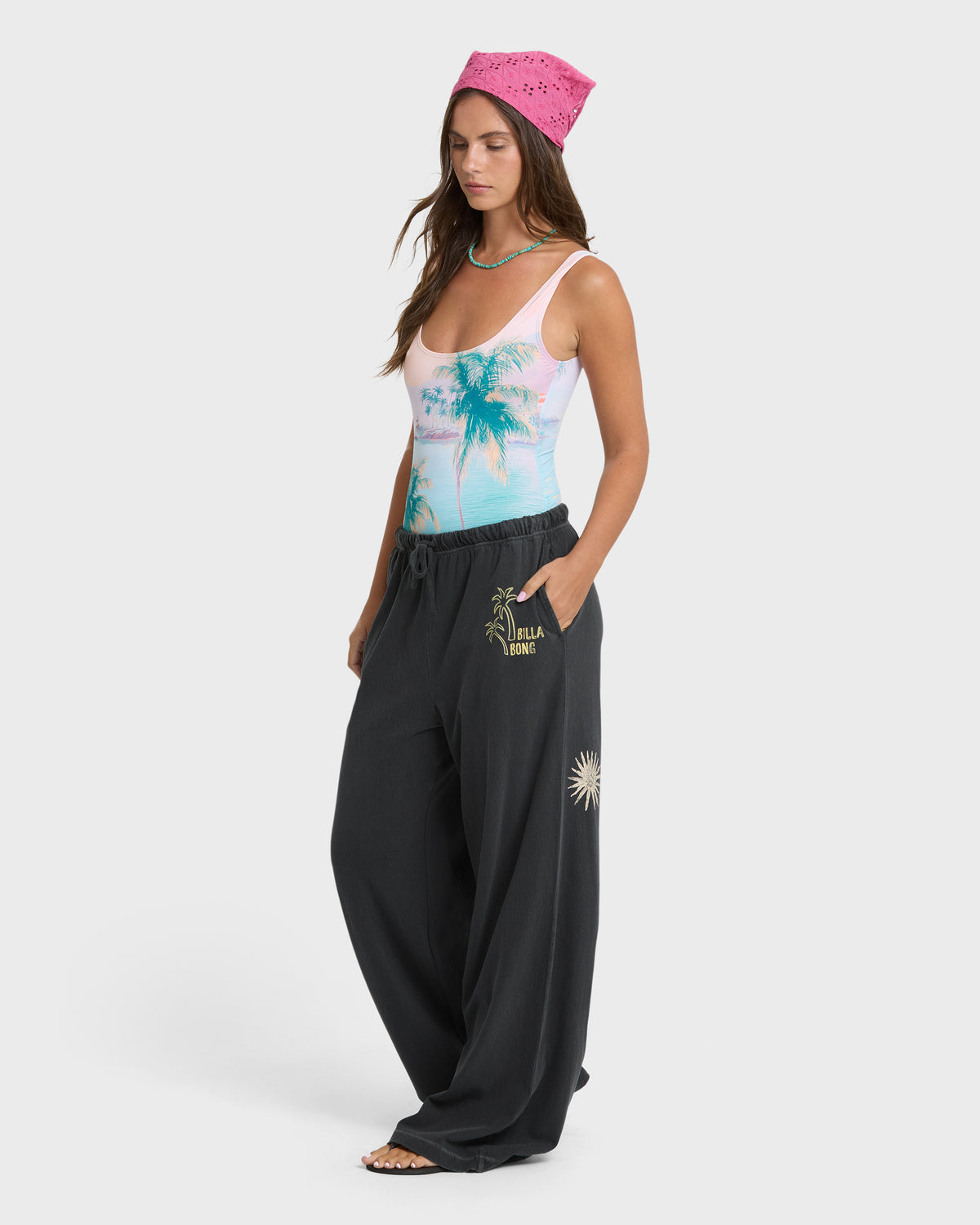 PARADISE-73-KNT-PNT-BLACK-SANDS-4