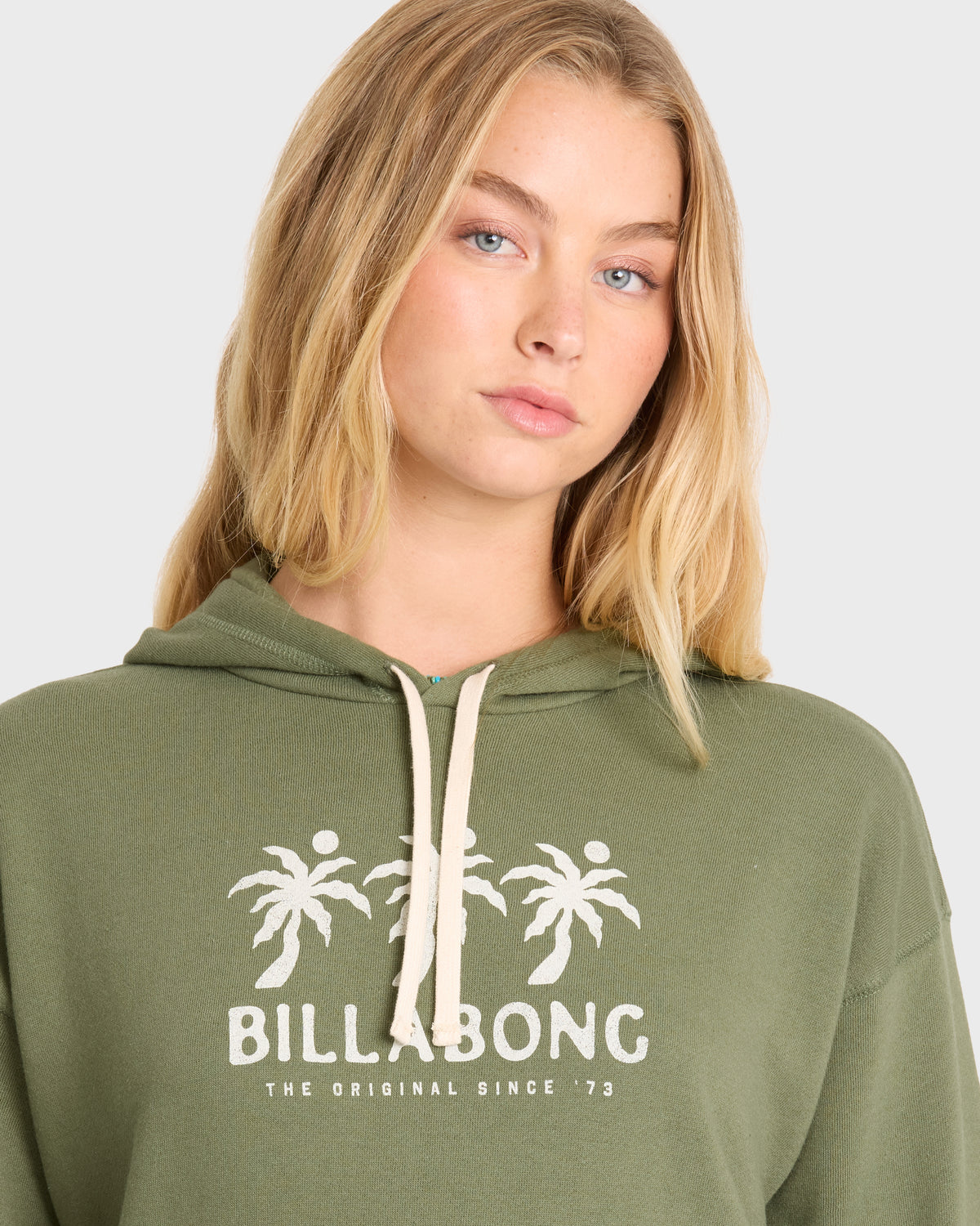 FAR-FROM-SHORE-HOODIE-CANTEEN-5