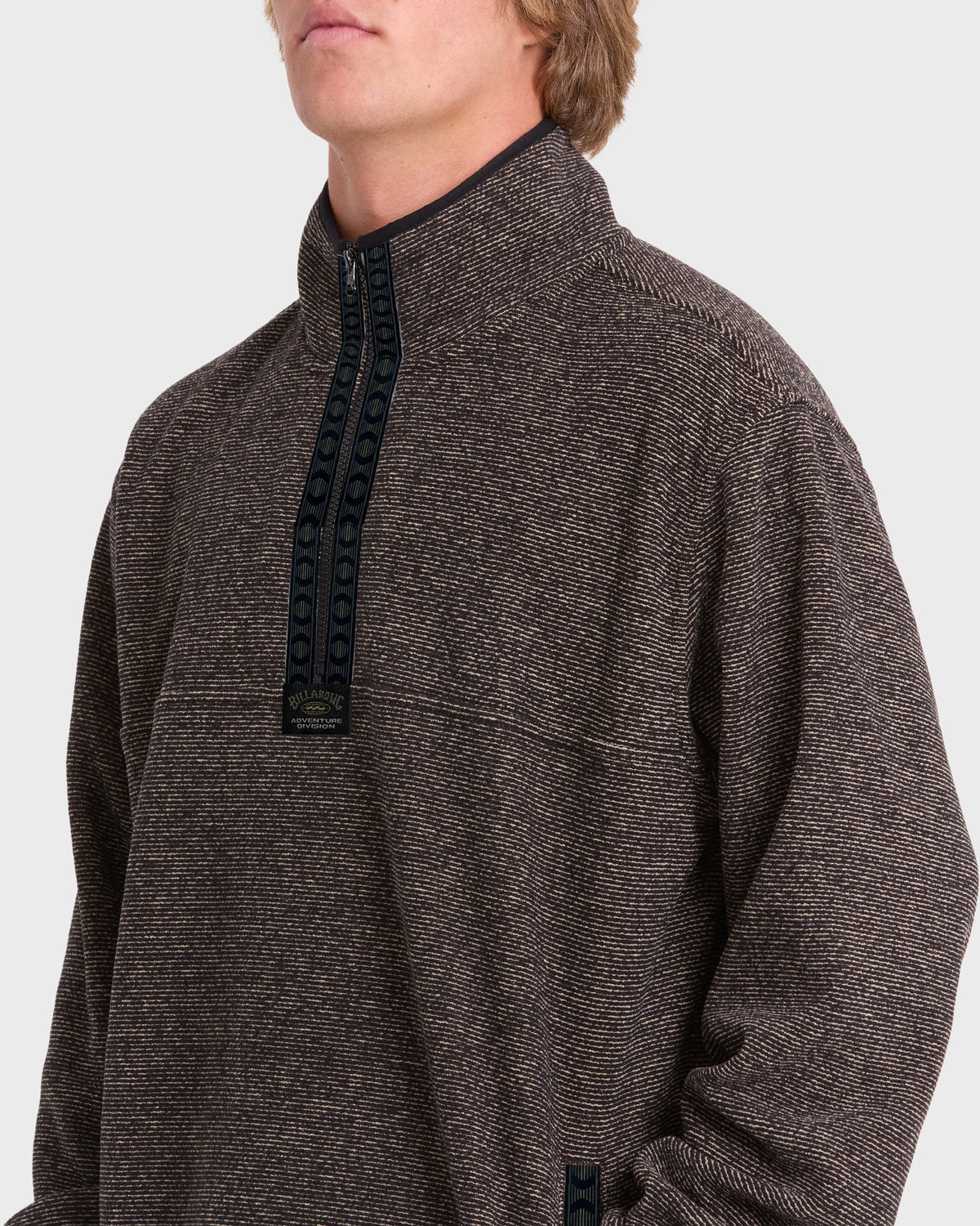 FRONTIER-MOCKNECK-BLACK-5