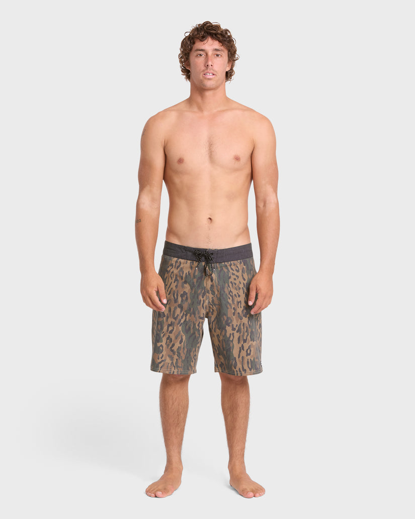 Sundays Pro 19" Boardshorts - Khaki