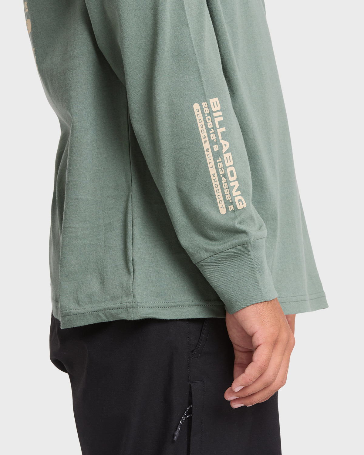 COORDINATES-ADIV-PREMIUM-LS-LAUREL-WREATH-6