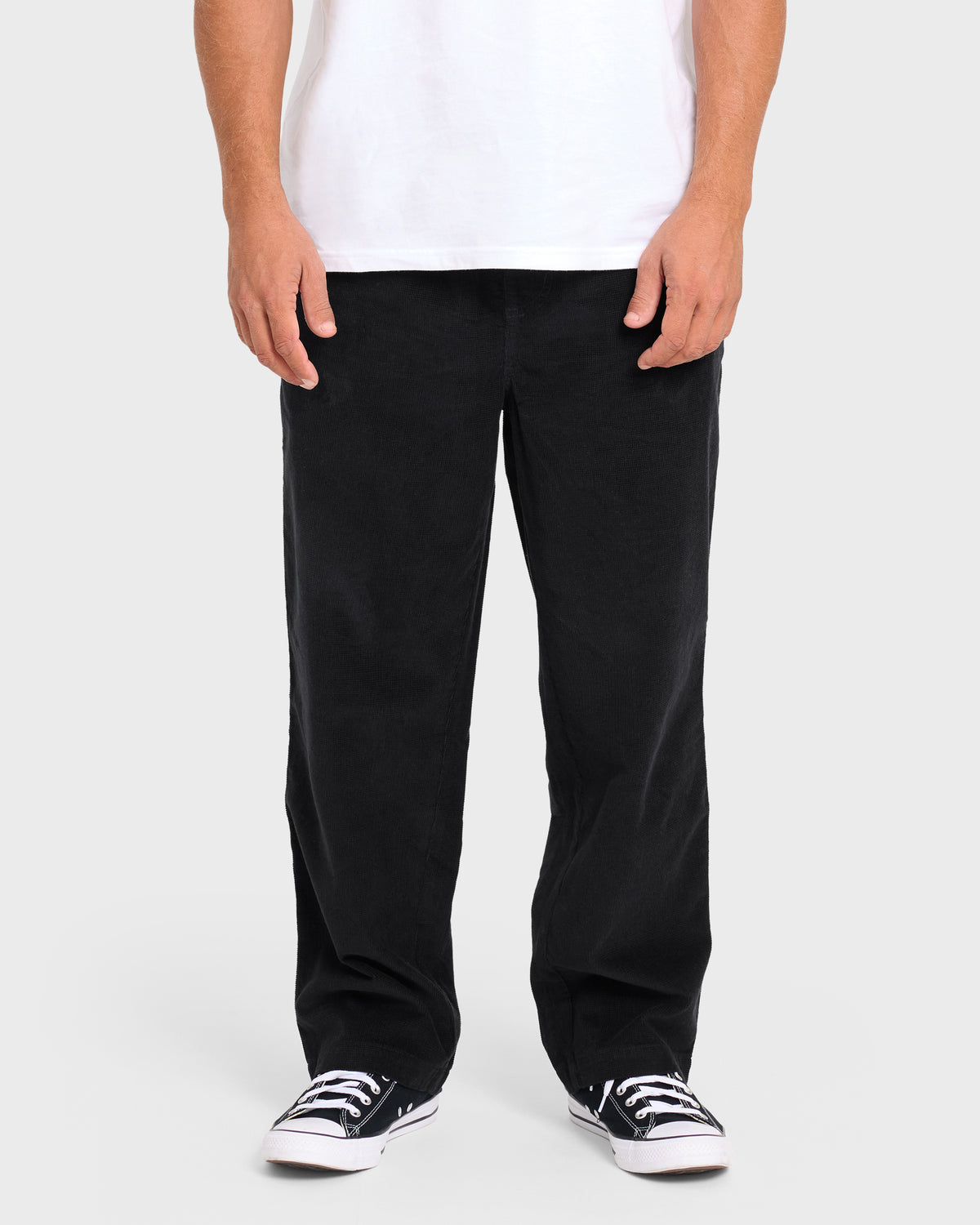 LARRY-LAYBACK-CORD-PANT-BLACK-1