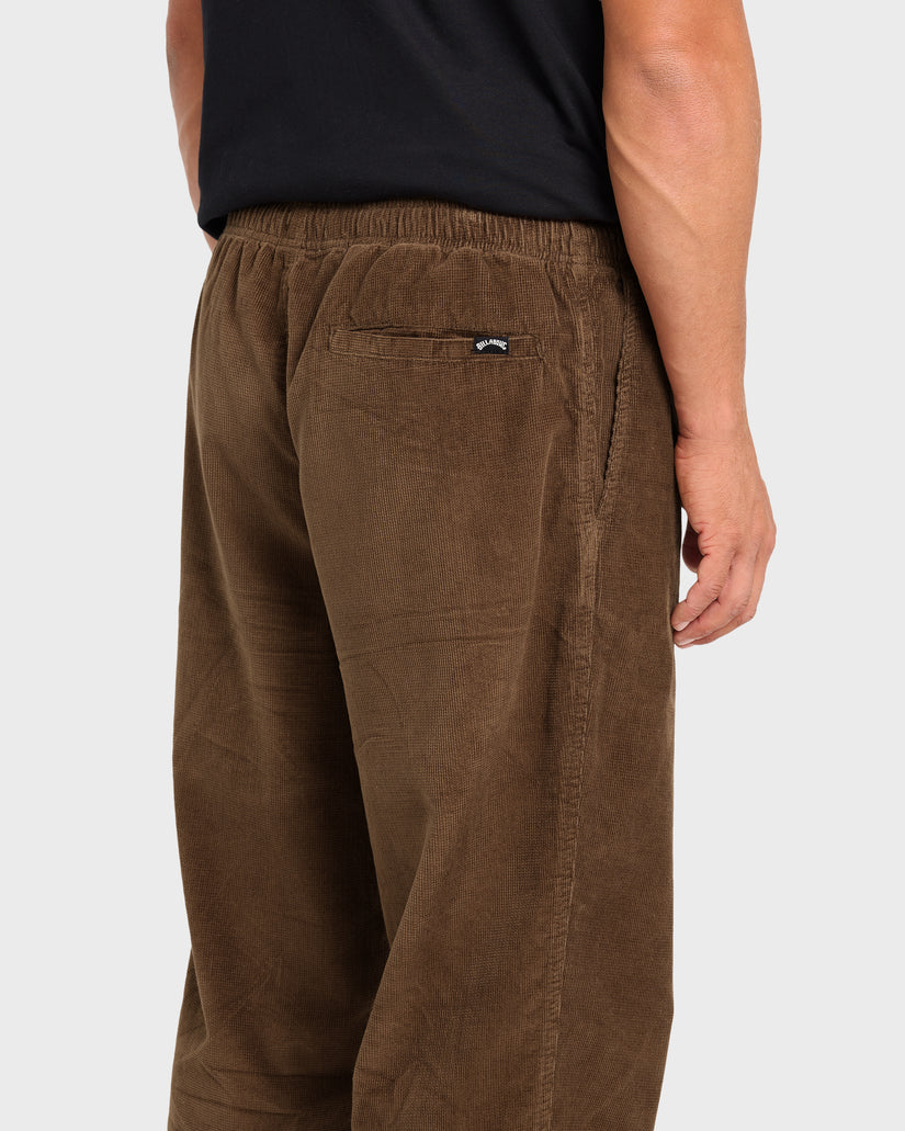 LARRY-LAYBACK-CORD-PANT-CARAFE-5
