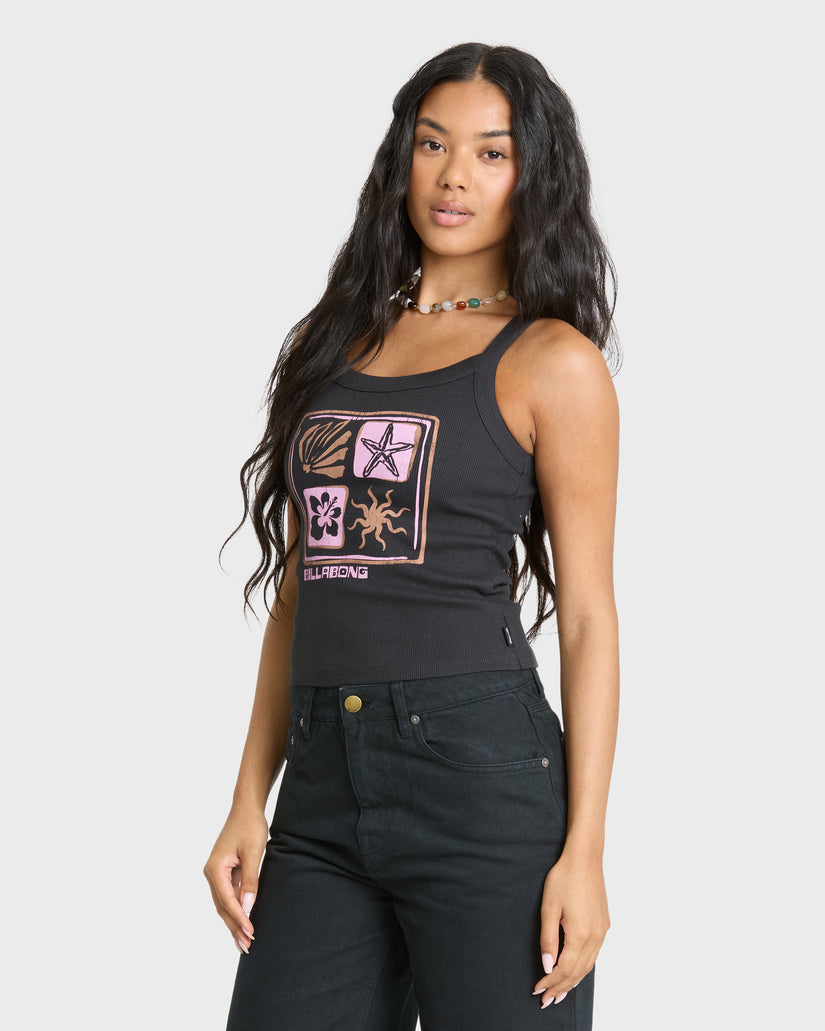 DAY-TRIP-FOREVER-TANK-BLACK-SANDS-4