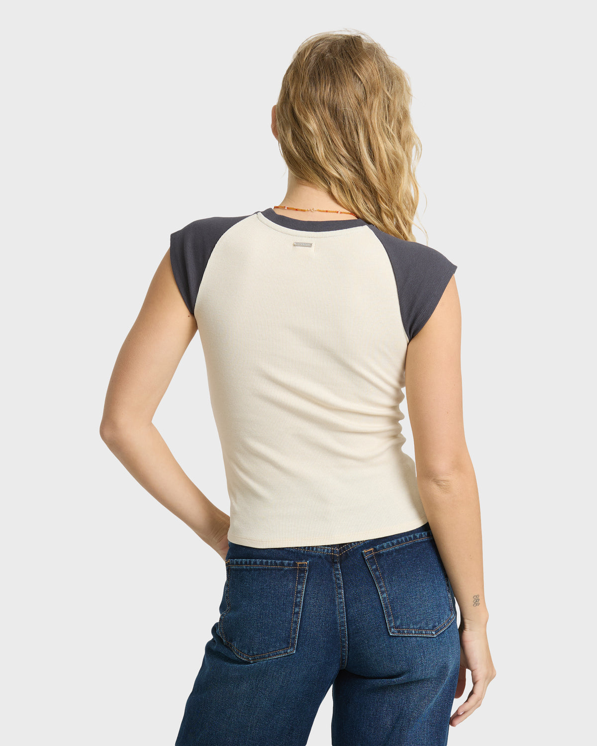 
Lucky Raglan Short Sleeve Rib Knit T-Shirt - Black Sands