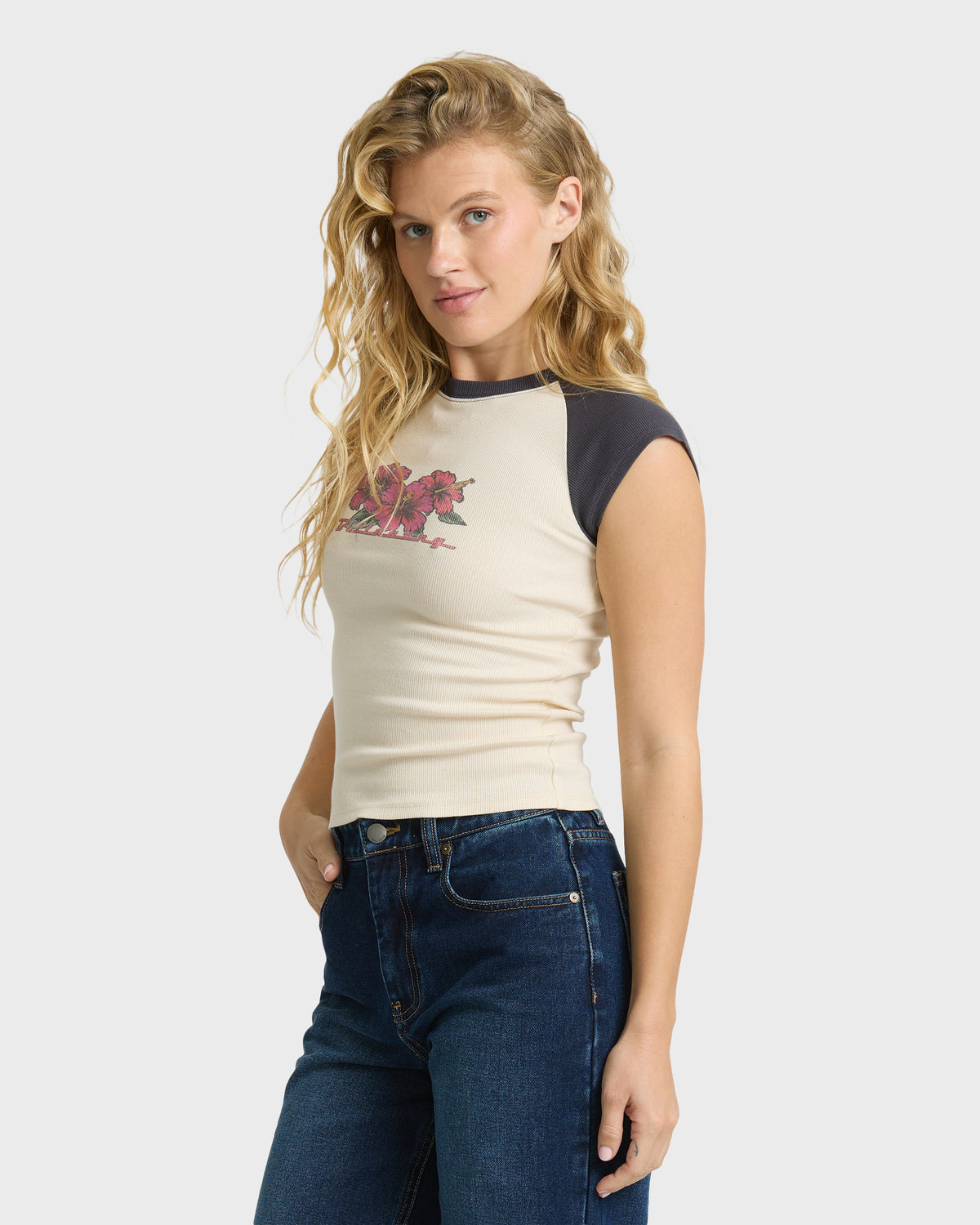
Lucky Raglan Short Sleeve Rib Knit T-Shirt - Black Sands