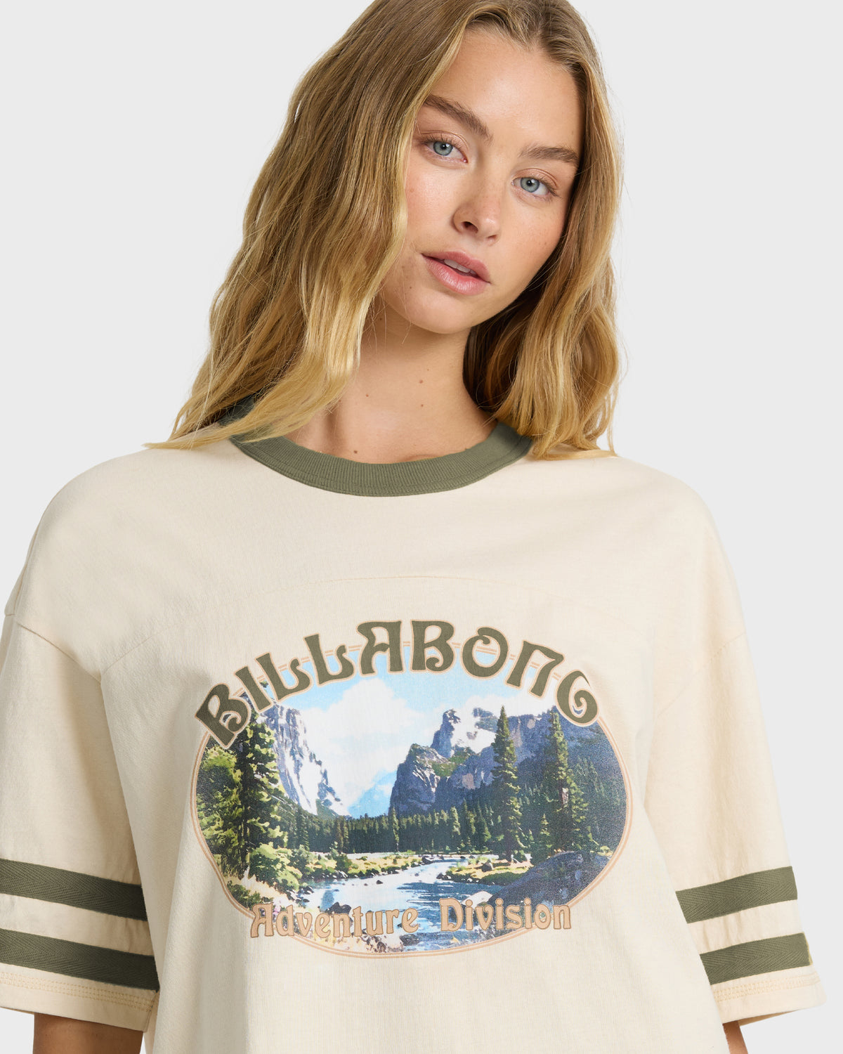 
On My Way Short Sleeve Jersey T-Shirt - White Cap