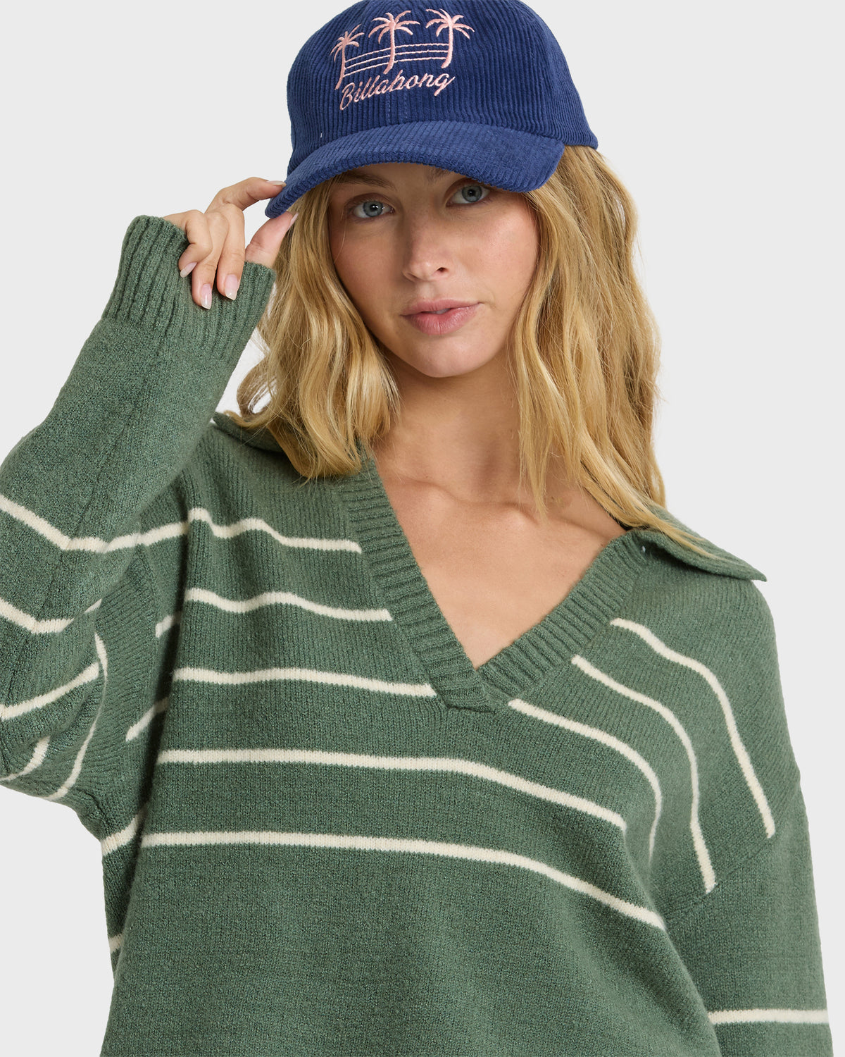 
Bennie V-Neck Sweater - Rain Forest
