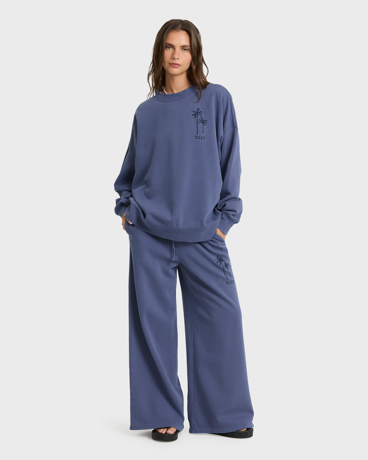 
Tides Saltwashed Crewneck Sweatshirt - Classic Navy