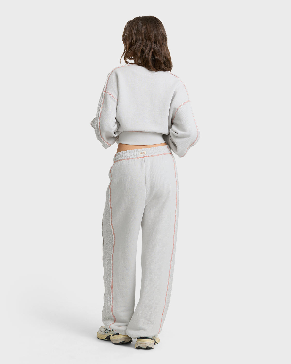 
Trail Side Fleece Sweatpants - Light Gray