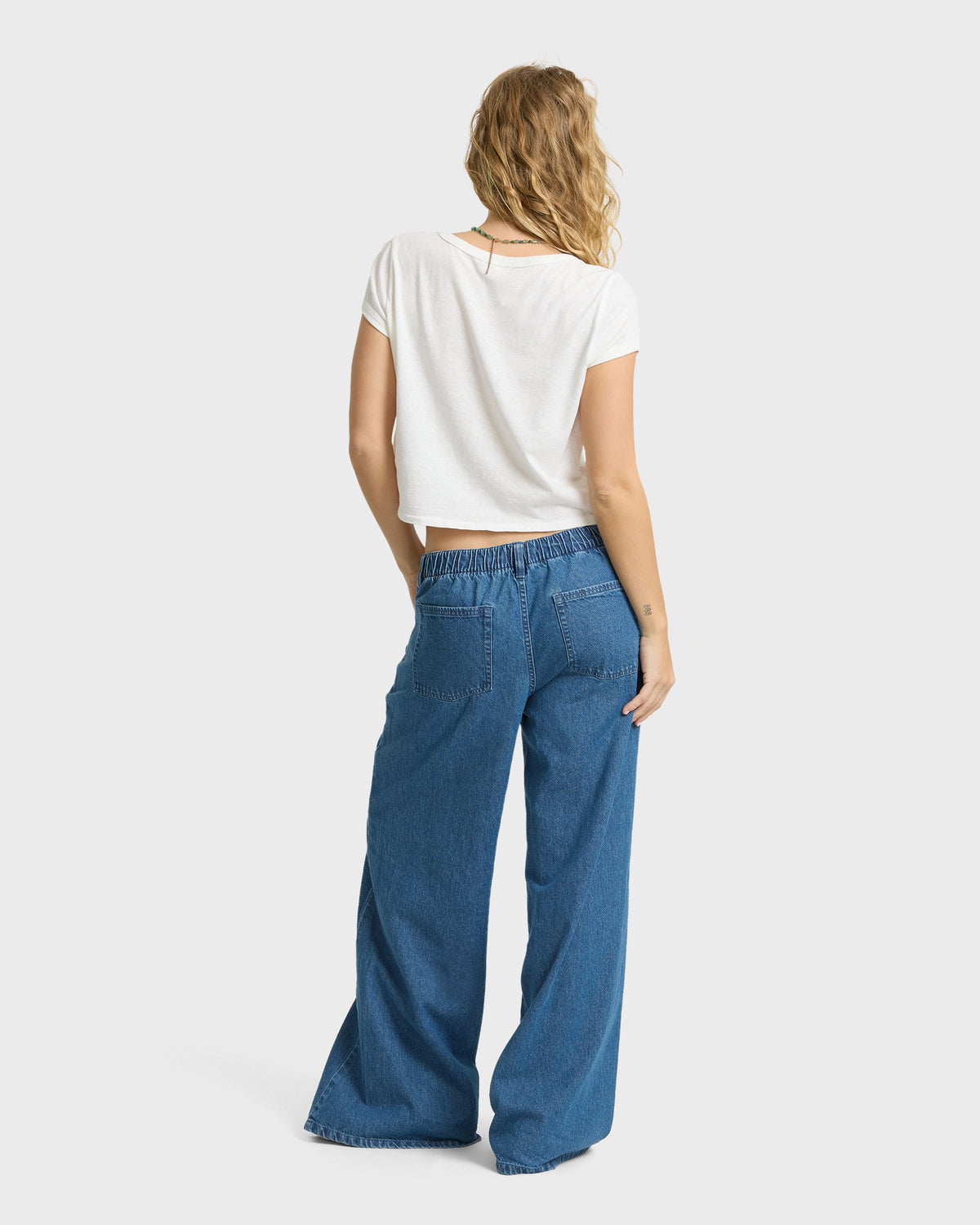
Jade Saltwashed Relaxed Jeans - Blue Smoke