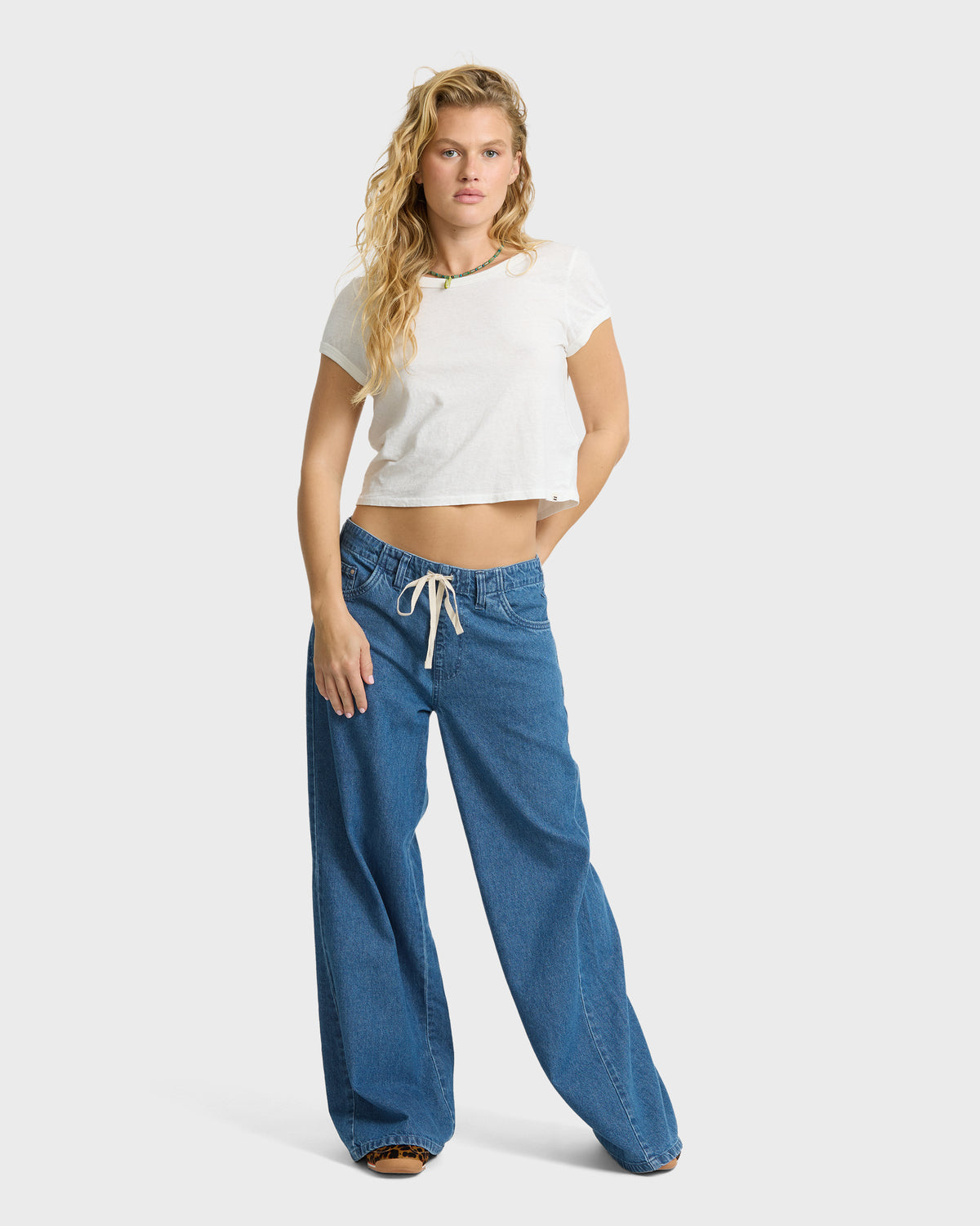 
Jade Saltwashed Relaxed Jeans - Blue Smoke