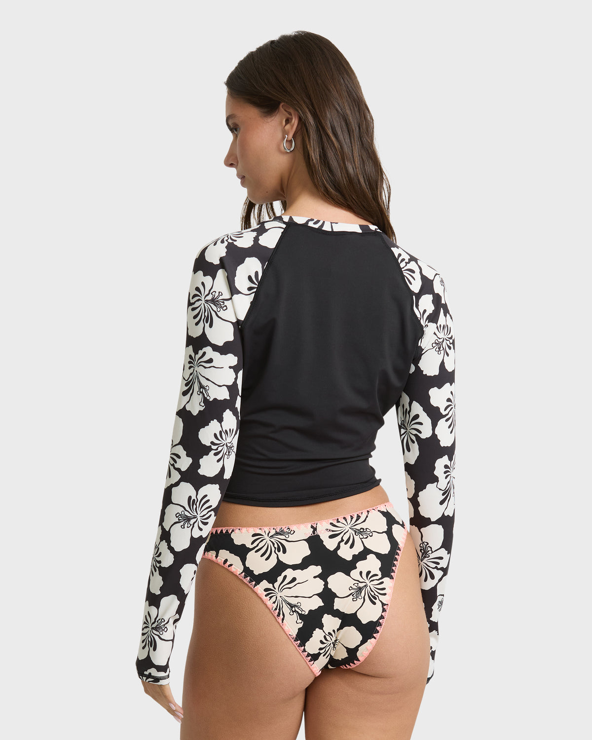 
Holiday Moon UPF 50 Cropped Long Sleeve Rashguard - Black Pebble