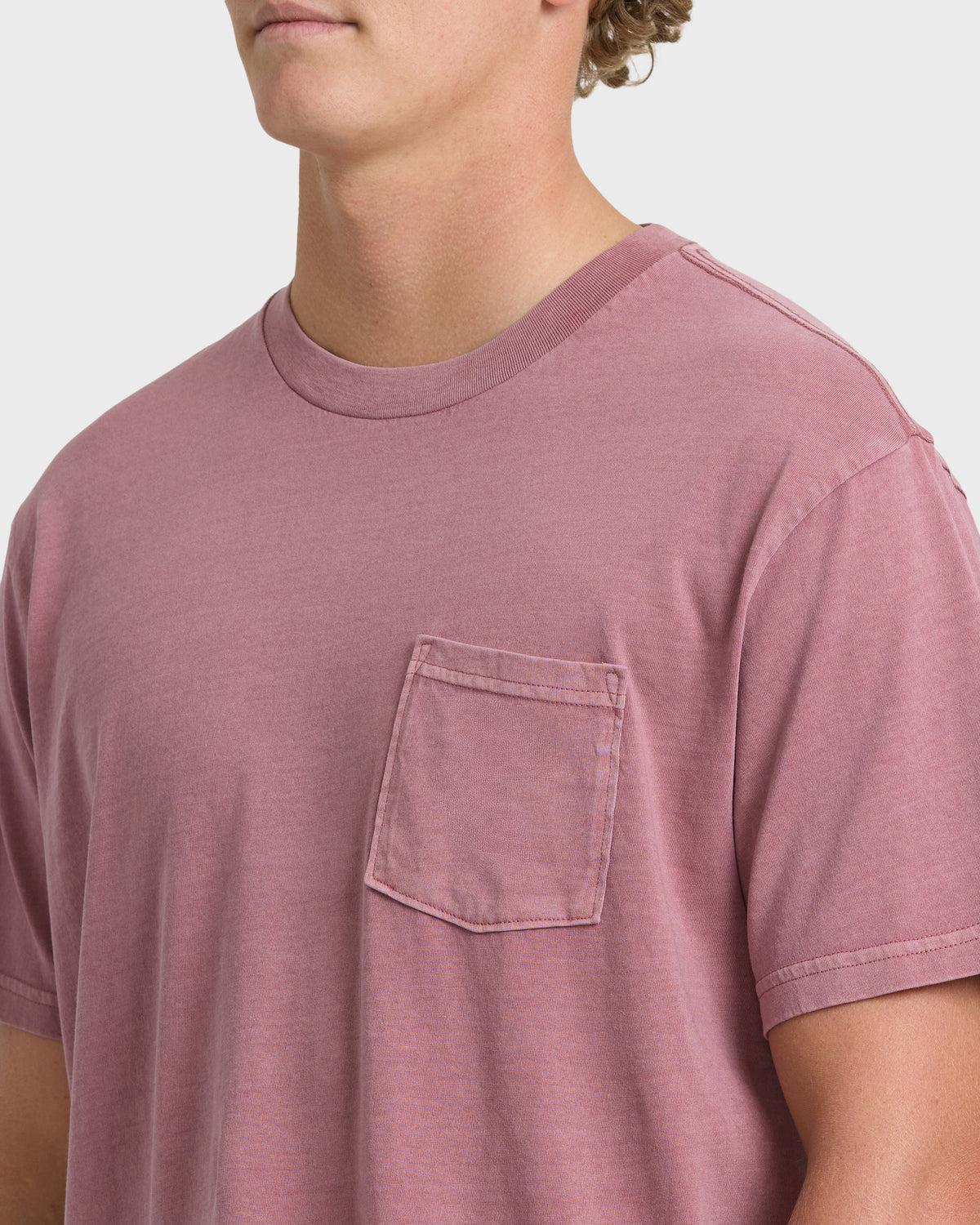 
Essential Wave Washed Premium Short Sleeve Pocket Tee - Red Dahlia