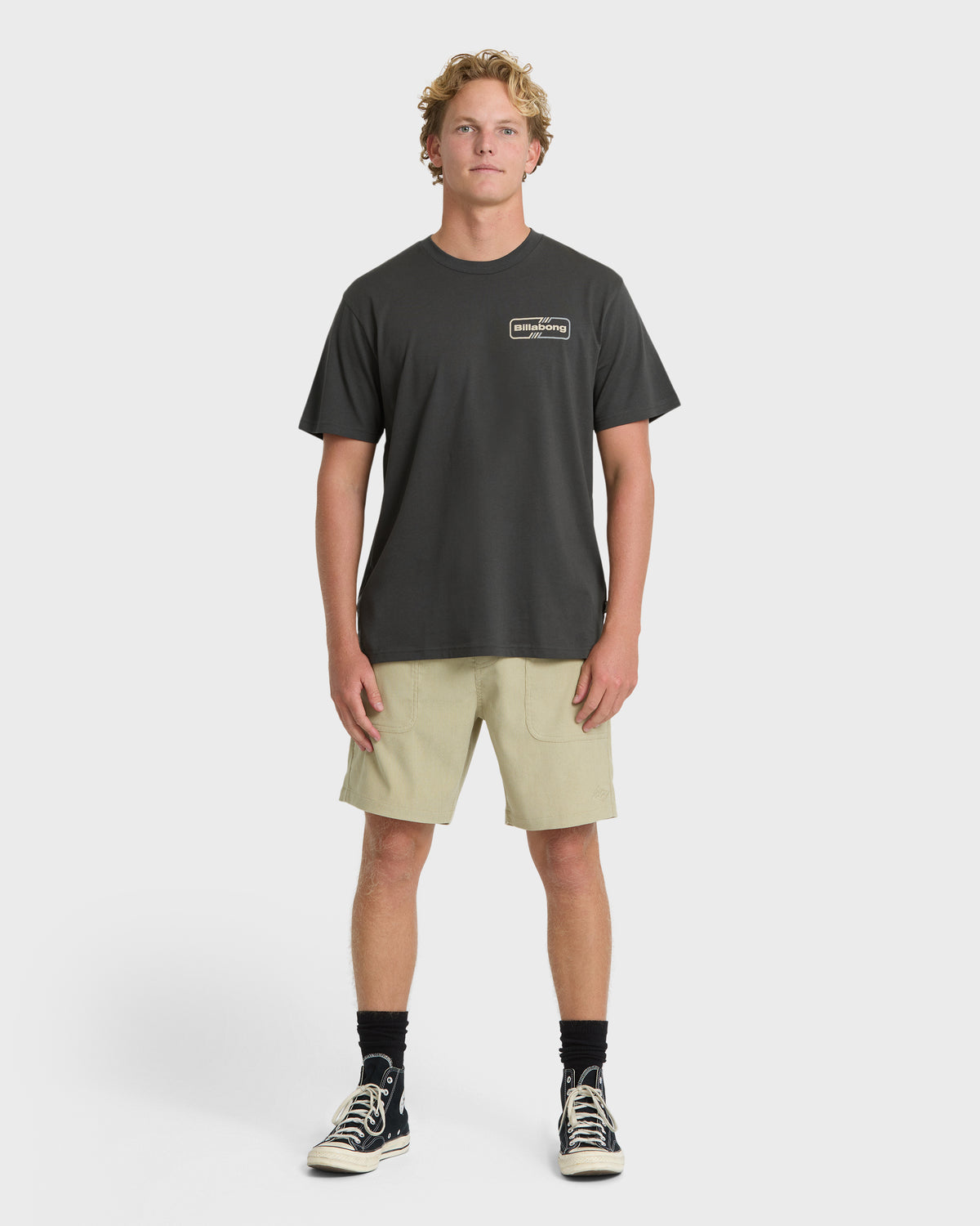 
Slant Premium Short Sleeve Knit T-Shirt - Raven