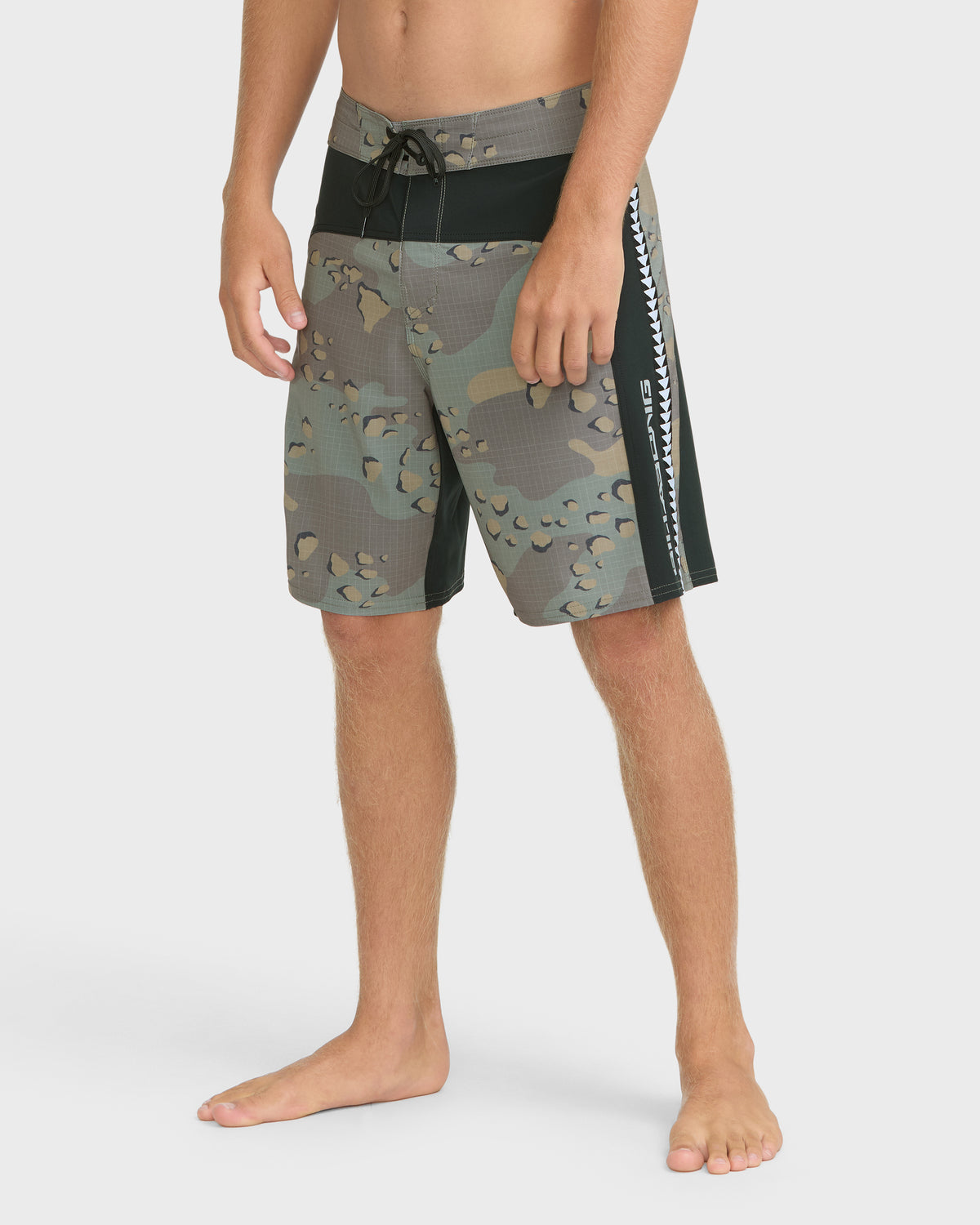 
M7 Pro 20" Boardshorts - Camo