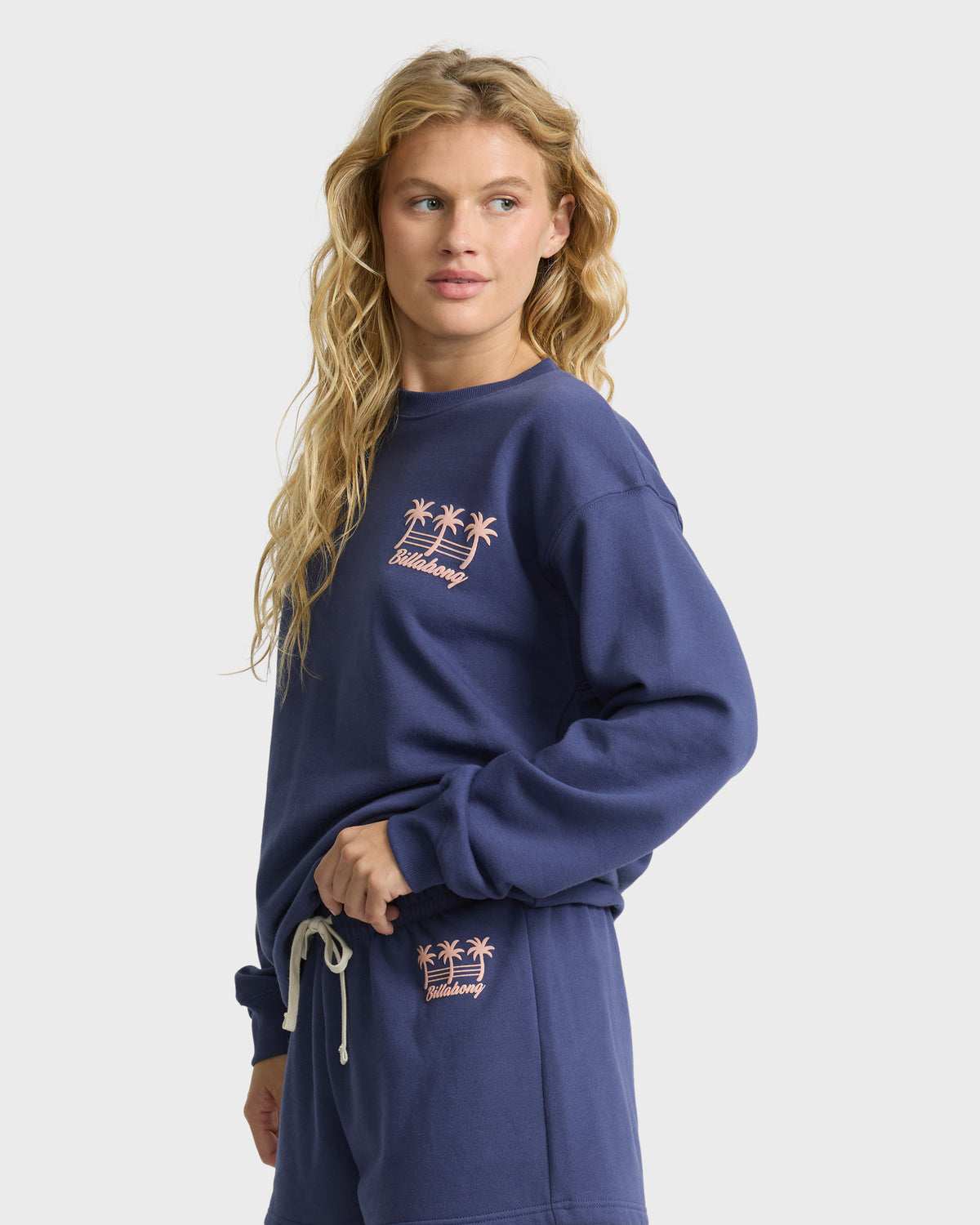 
Vacation Sign Crewneck Sweatshirt - Classic Navy