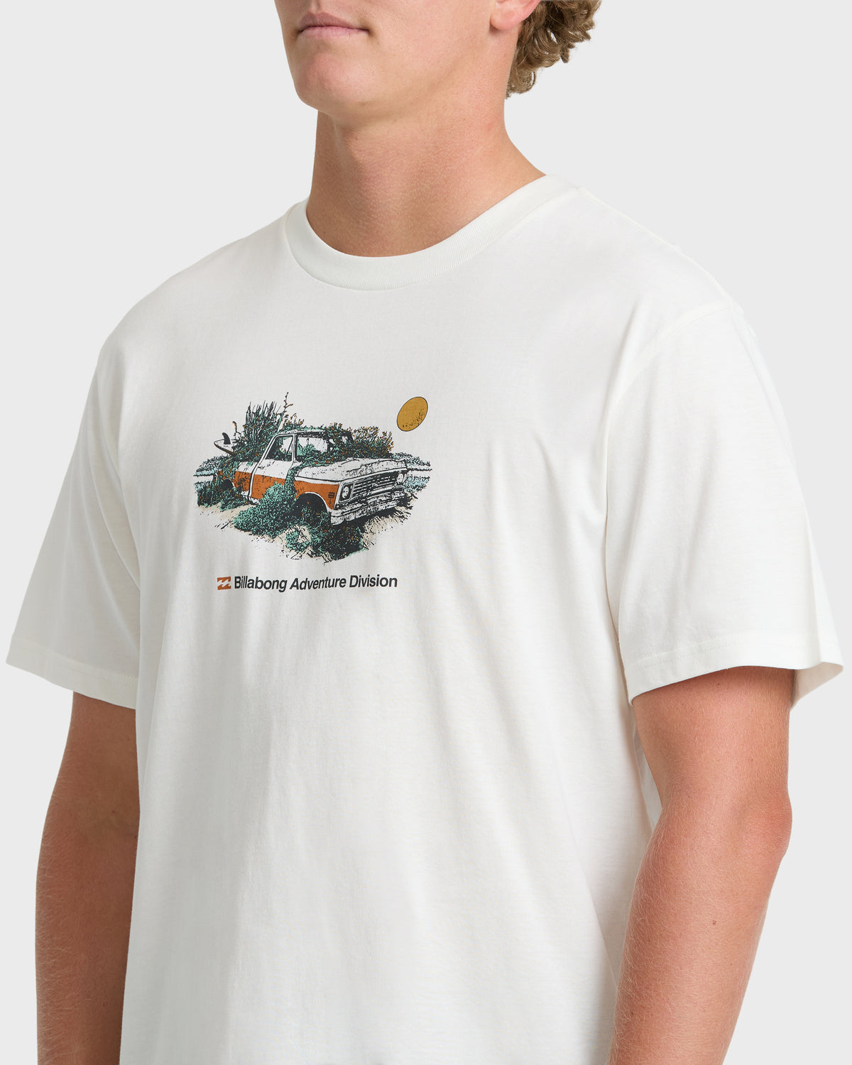 
Abandoned Adventure Division Short Sleeve Cotton T-Shirt - Off White