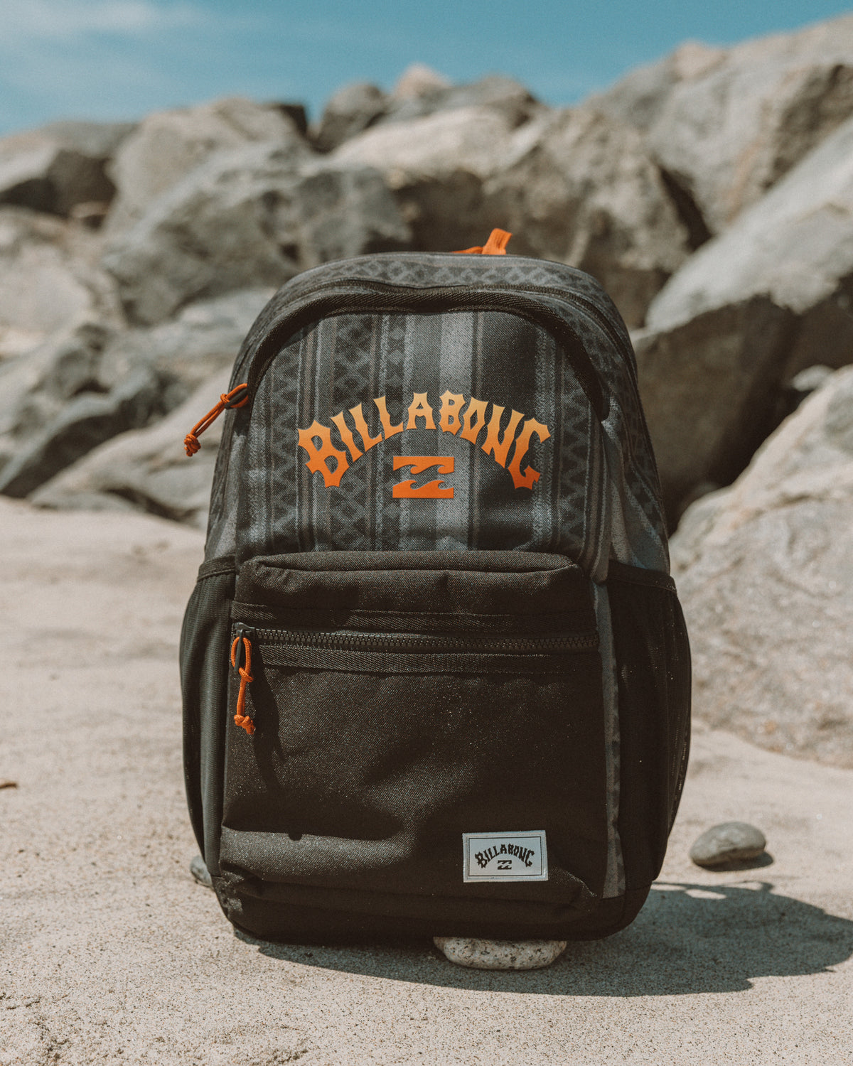 ScallopVibesBag-BlackGrey.jpg? 