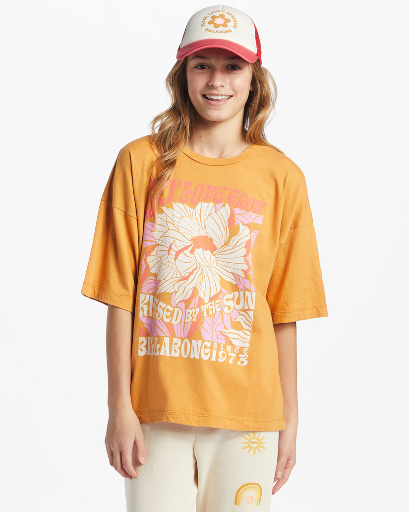 Girls Let Love Grow T-Shirt - Golden Rays