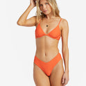 Tanlines Reese Underwire Bikini Top - Coral Craze