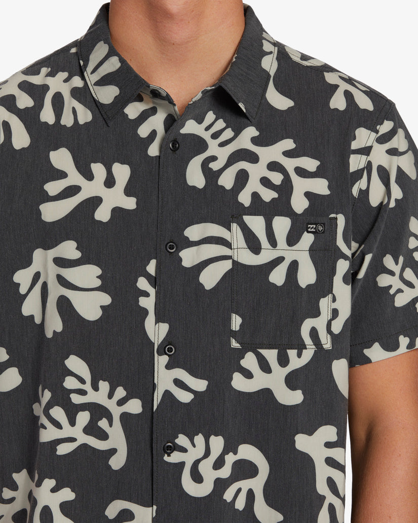 Coral Gardeners Surftrek Short Sleeve Woven Shirt - Black